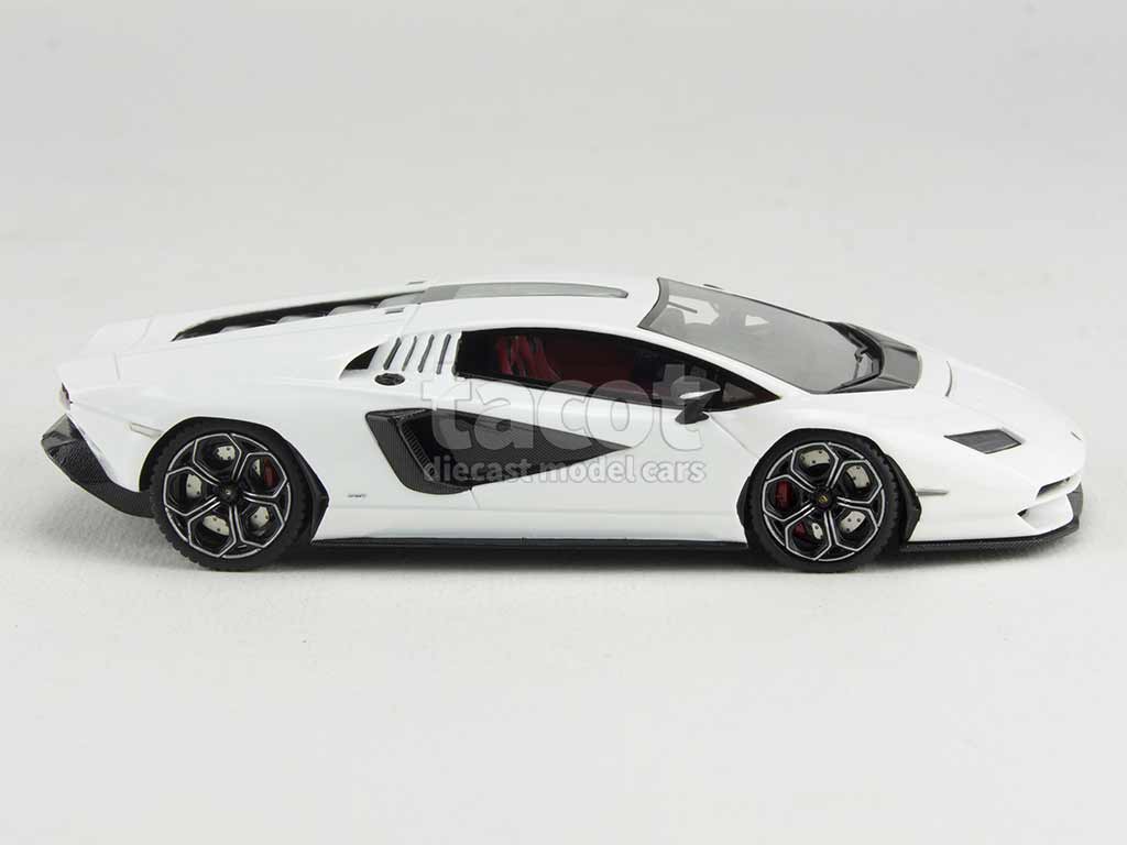 100733 Lamborghini Countach LPI 800-4 2021