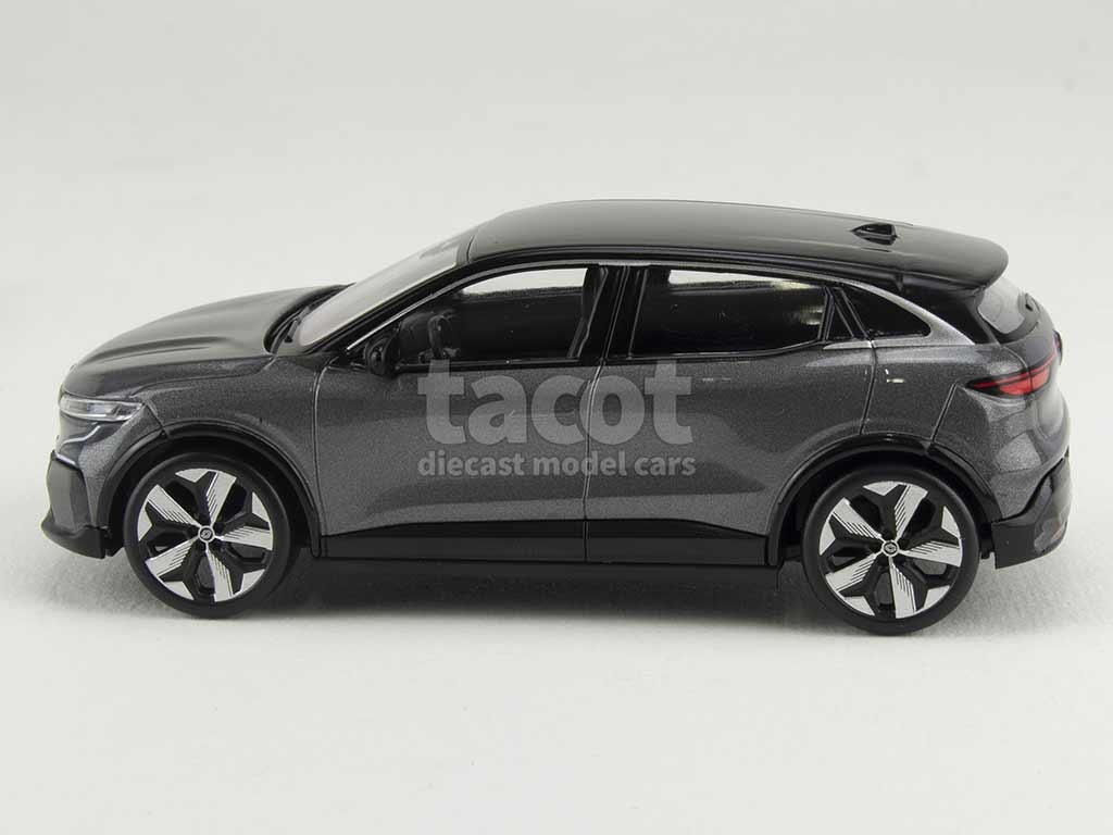 100801 Renault Megane e-Tech 2022