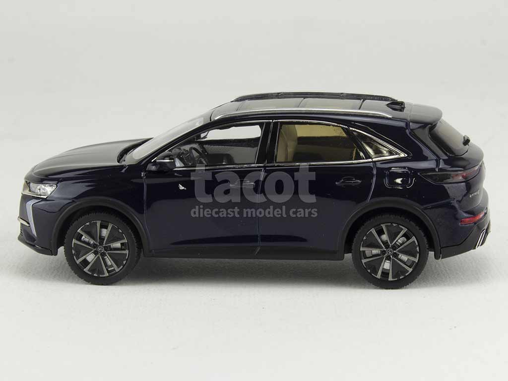100814 DS New DS7 2022