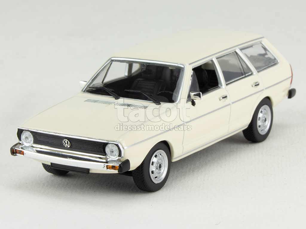 100821 Volkswagen Passat LS Variant 1975
