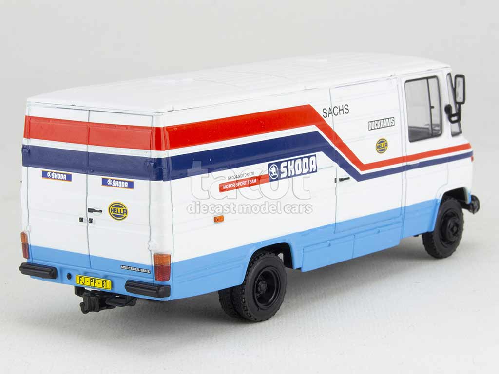 100840 Mercedes 508D Assistance Skoda Rally