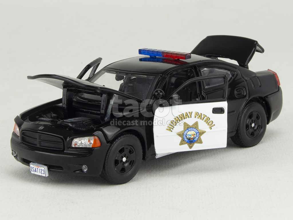 100882 Dodge Charger Police Rookie 2006