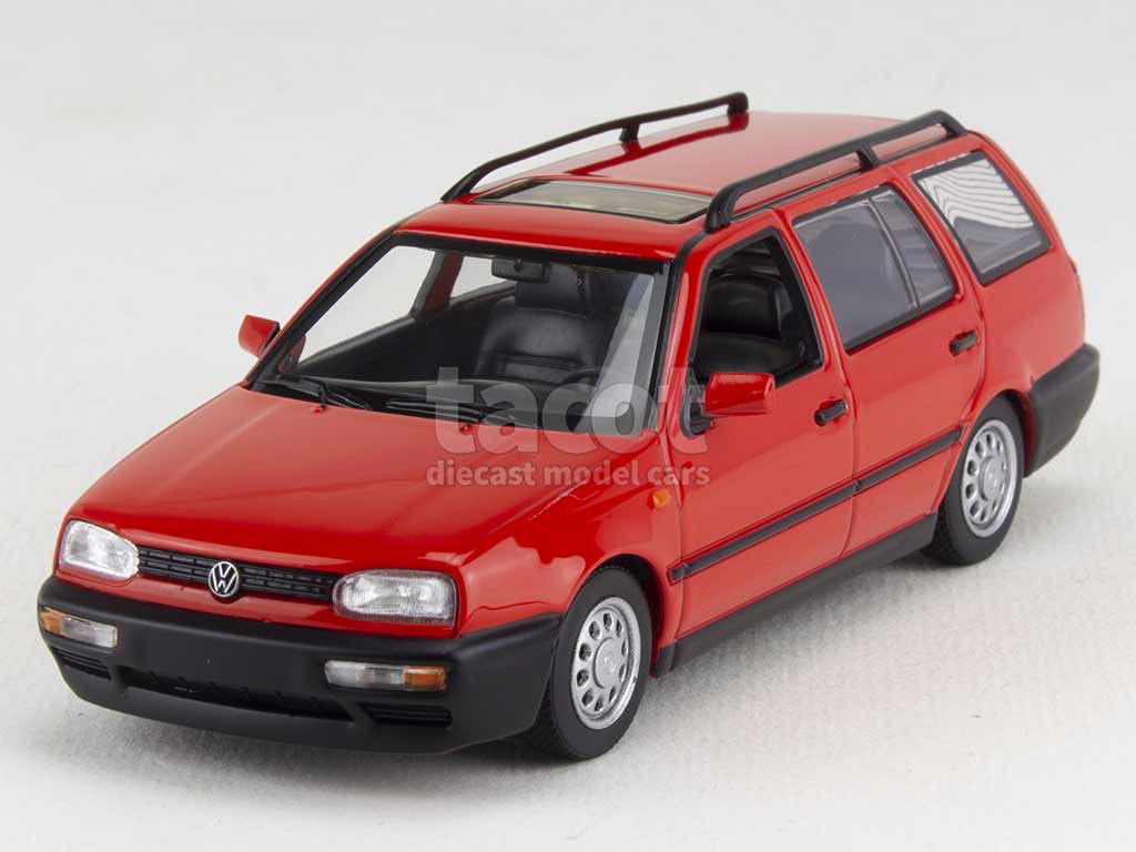 volkswagen-golf-iii-variant-1997-maxichamps-1-43-autos