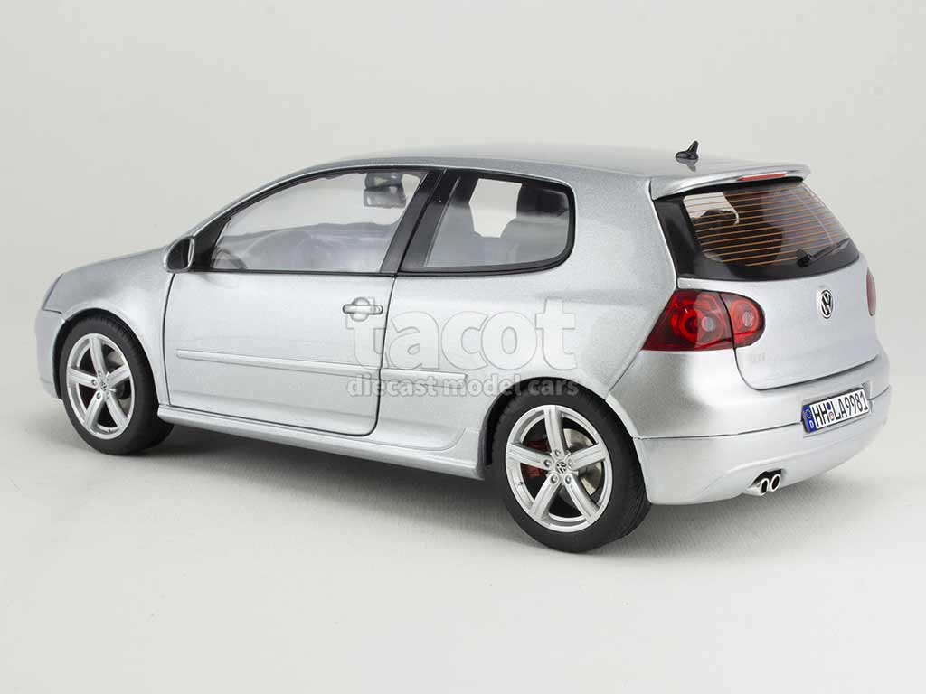 100940 Volkswagen Golf V GTi Pirelli 3 Doors 2007