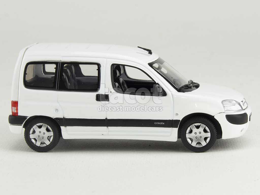 100944 Citroën Berlingo 2004