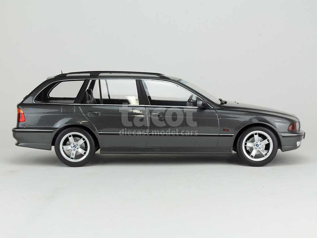 101080 BMW 540i/ E39 Touring 1997