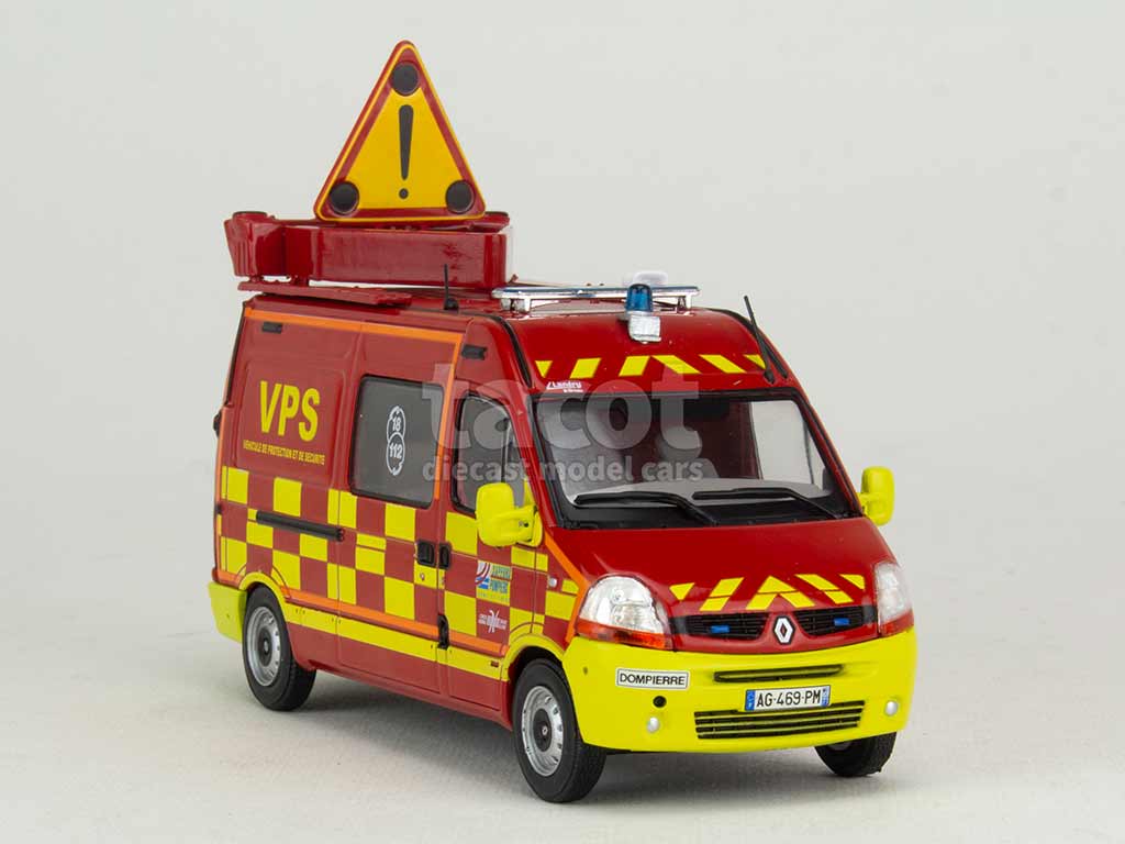 101104 Renault Master II Lanéry VPS Pompiers 