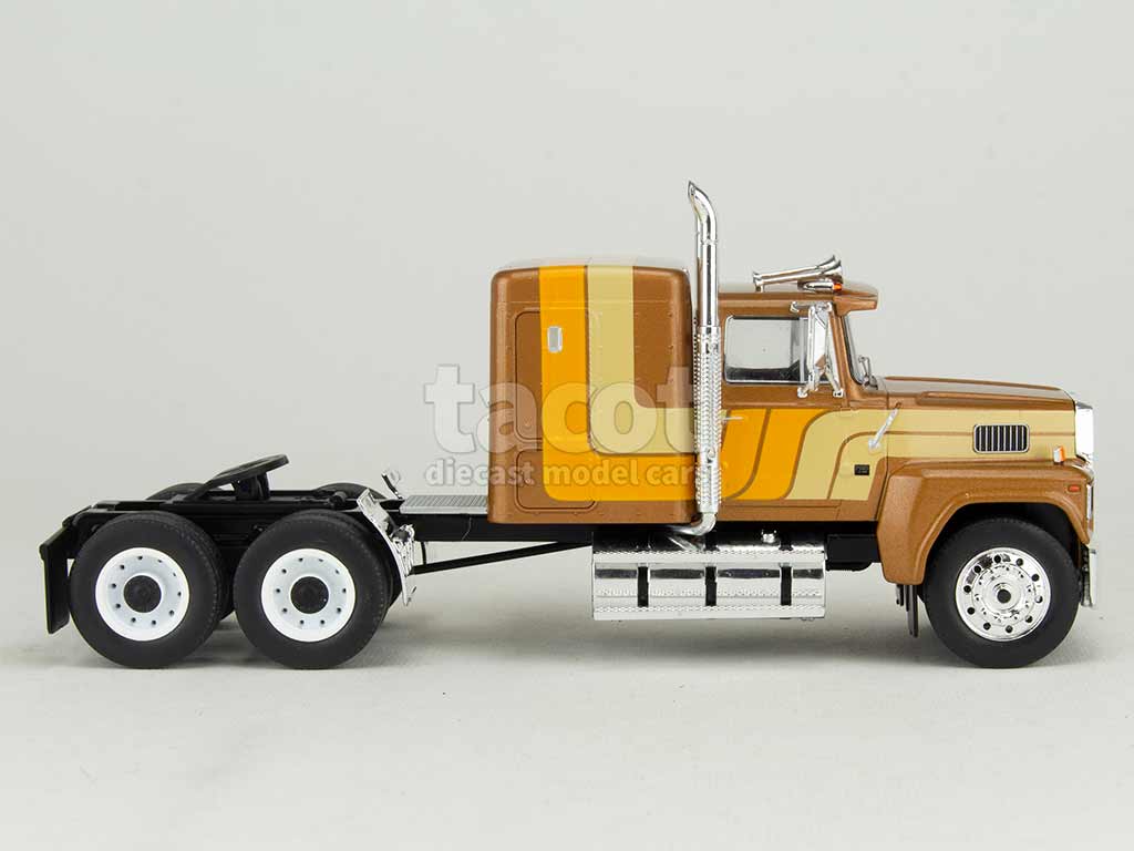 101135 Ford LTL-9000 Tracteur 1978