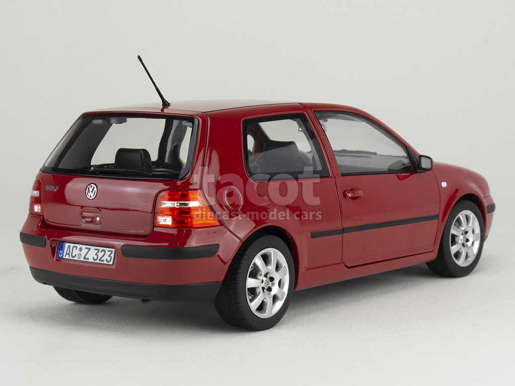 101160 Volkswagen Golf IV 3 Doors 2002