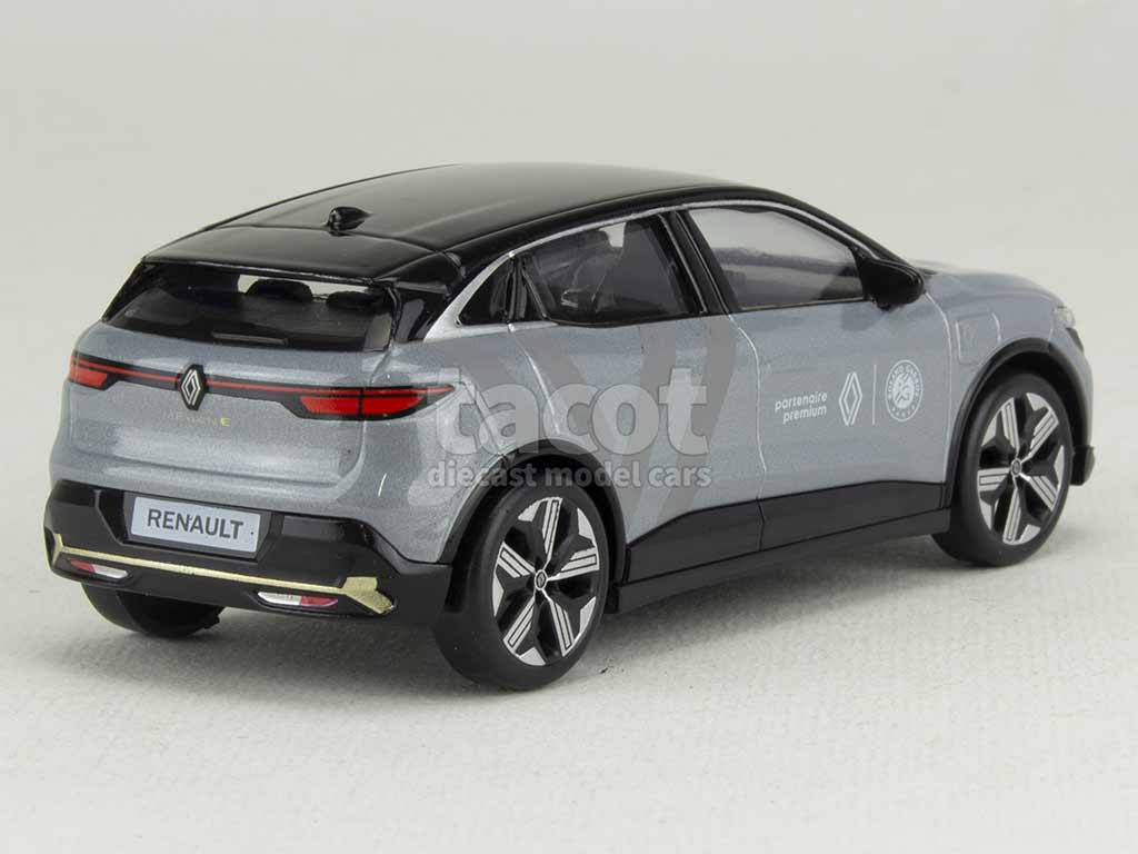 101180 Renault Megane e-tech 2023