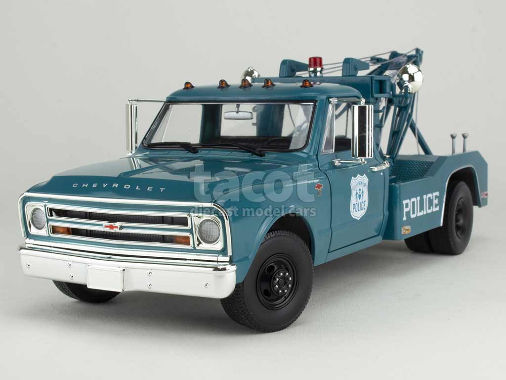 101281 Chevrolet C-30 Dépanneuse Police 1967