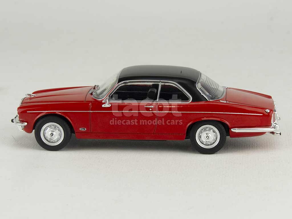 Jaguar XJ12C Coupé 1976 Rouge – IXO 1/43 – Neuf En Boîte – Série Street