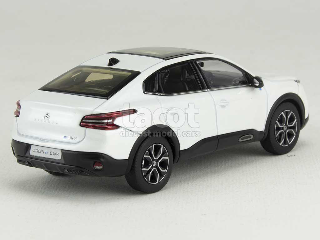 101365 Citro&euml;n e-C4 X 2023