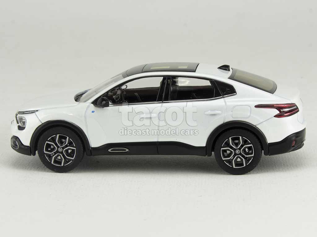 101365 Citro&euml;n e-C4 X 2023