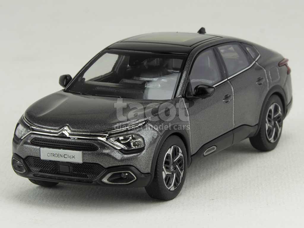 101366 Citro&euml;n C4 X 2023