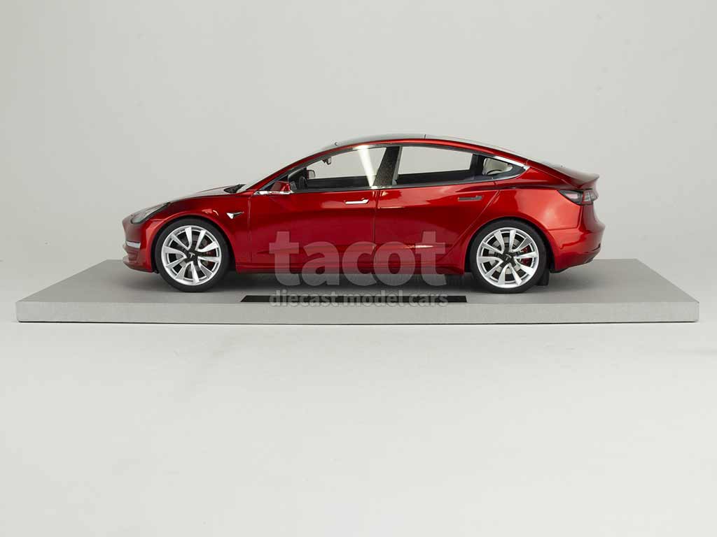Tesla Model 3 2021 – LS Collectibles – 1/18 – Résine – Miniature