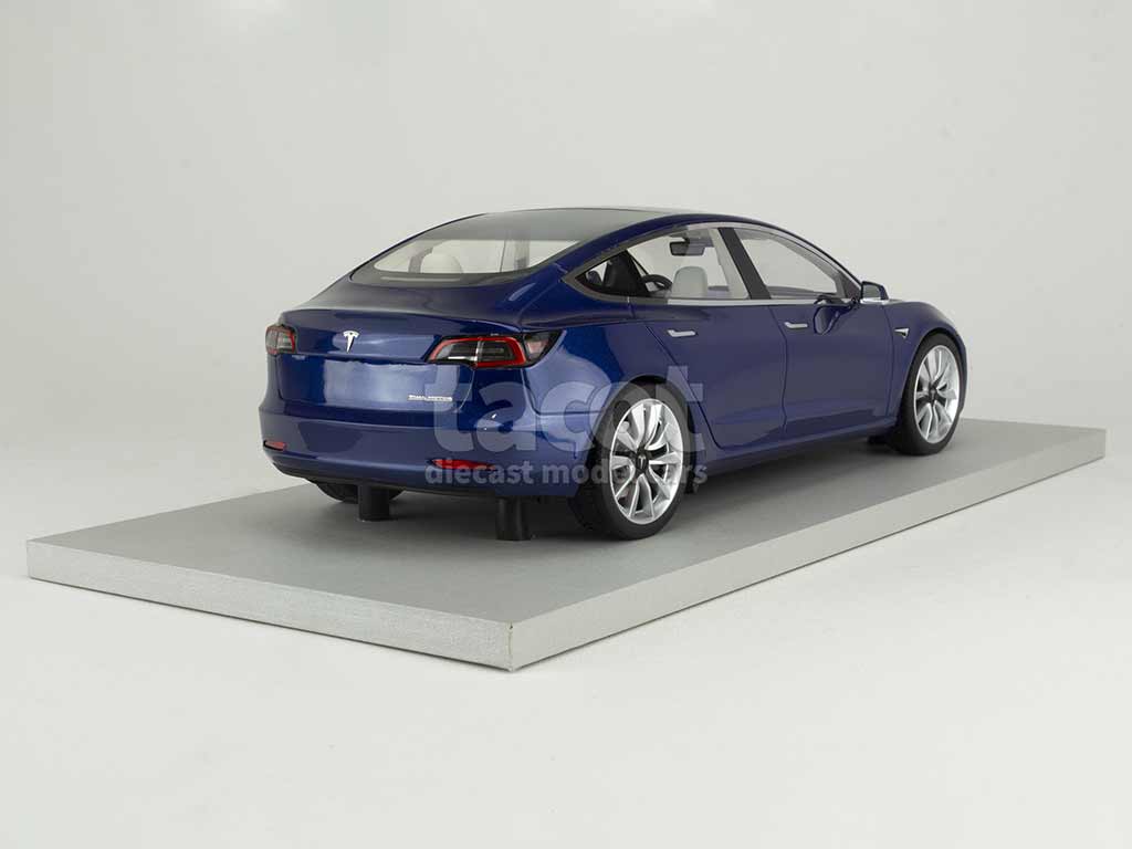 101376 Tesla Model 3 2021