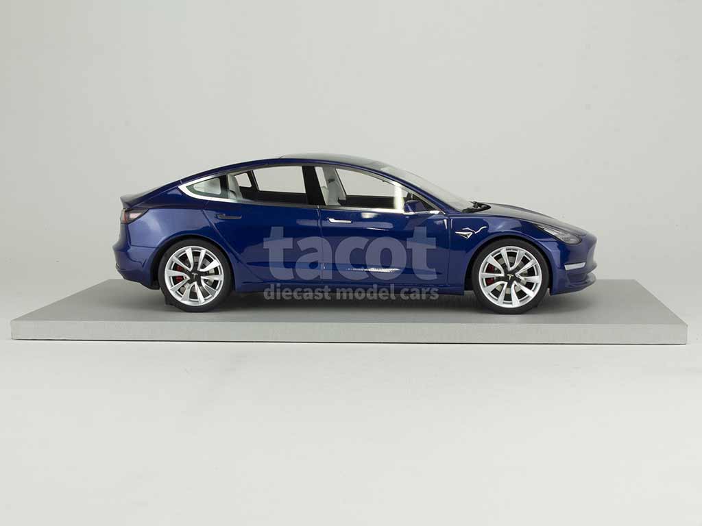 101376 Tesla Model 3 2021