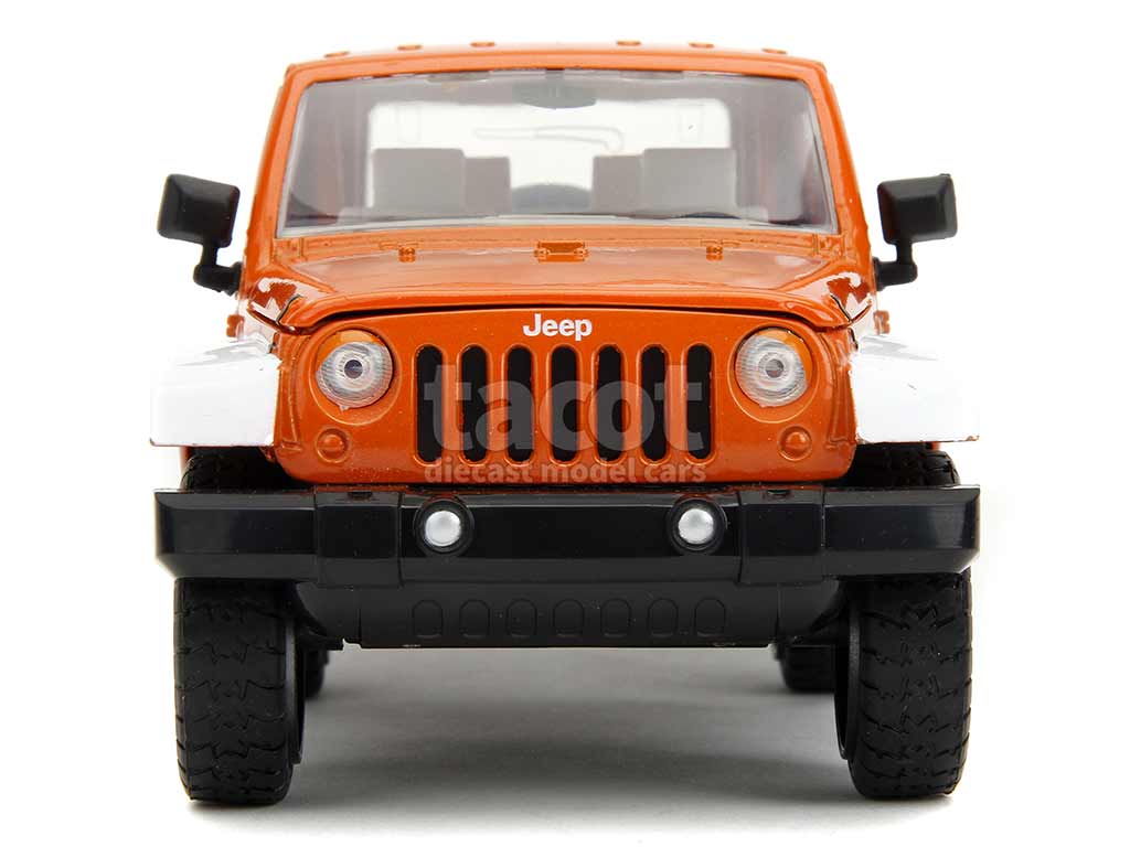 JADA M&M's オレンジ & 2007 Jeep Wrangler Amazon.com: Jada M&M's 1:24 2007 Jeep Wrangler Die-cast Car