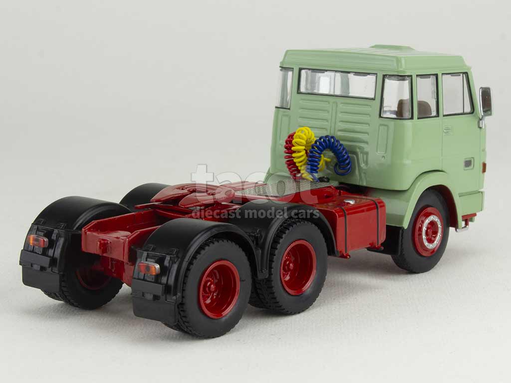 101499 Henschel HS 19 TS Tracteur 1966