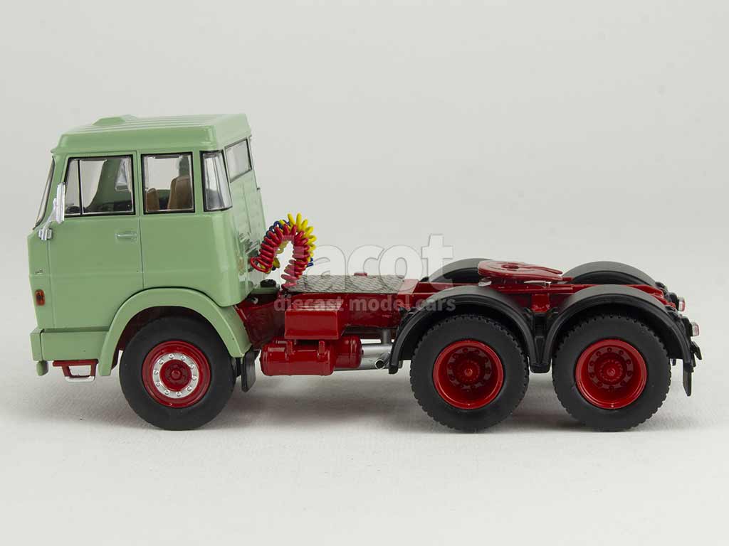 101499 Henschel HS 19 TS Tracteur 1966