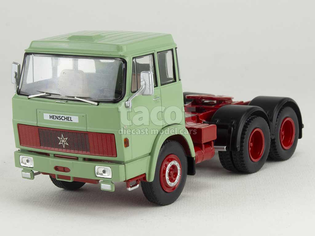 101499 Henschel HS 19 TS Tracteur 1966