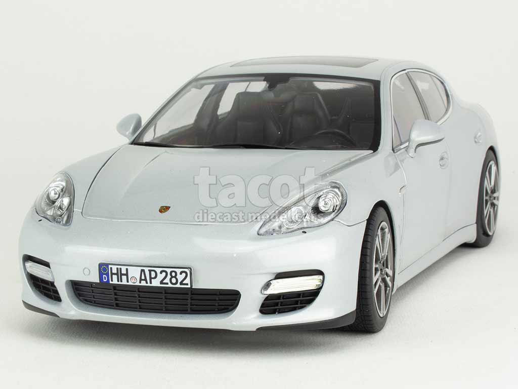 Norev 1/18 Porsche Panamera Turbo 2009 Silver 187609