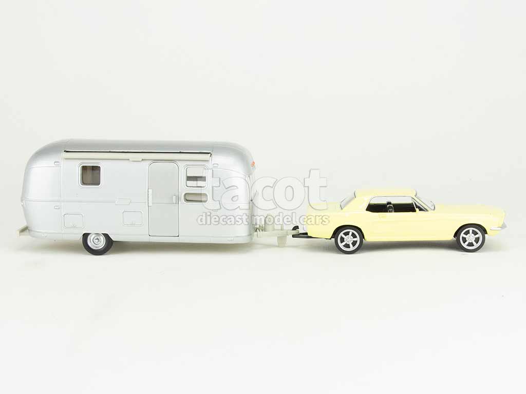 101575 Ford Mustang Coupé & Airstream 1968