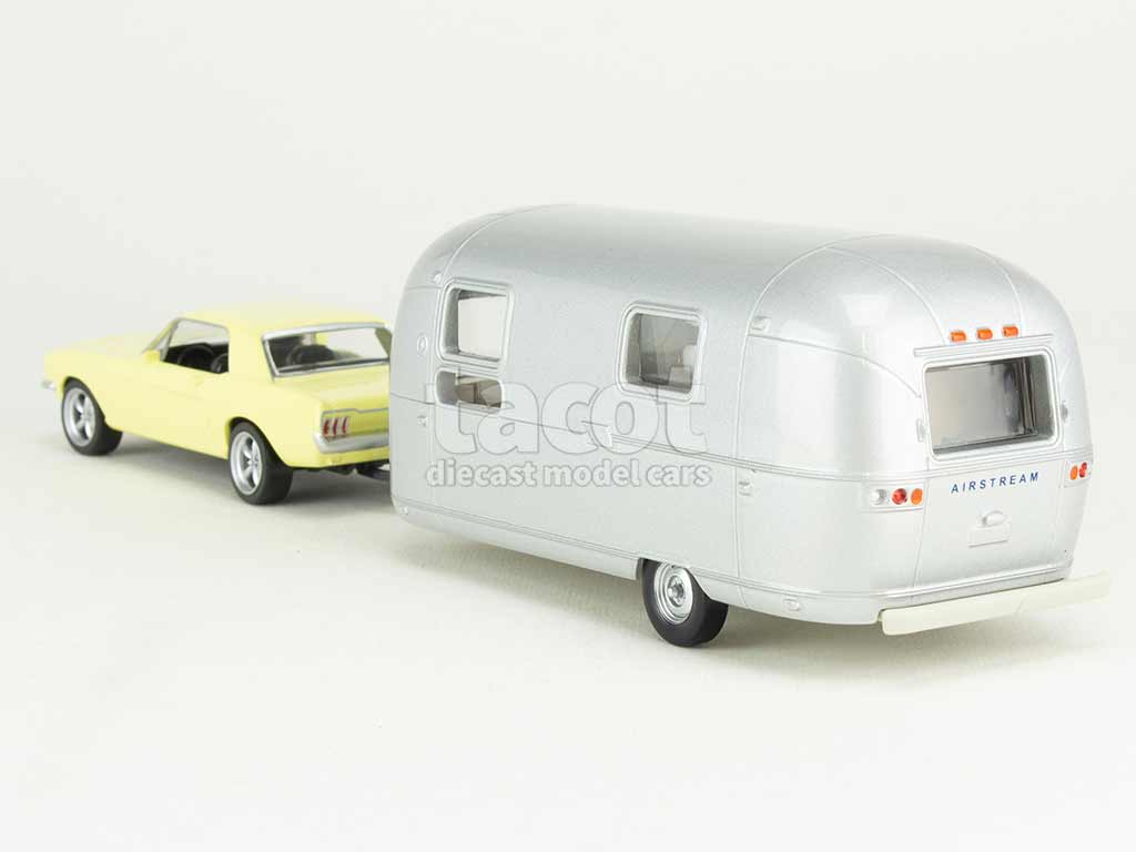 101575 Ford Mustang Coupé & Airstream 1968