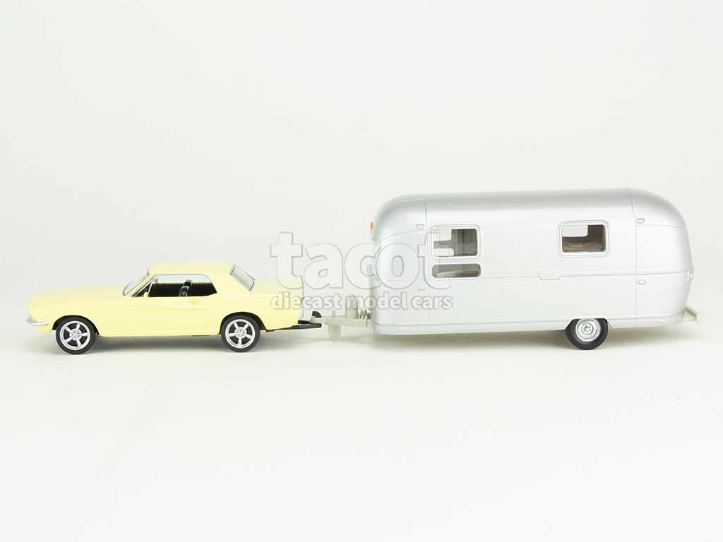 101575 Ford Mustang Coupé & Airstream 1968