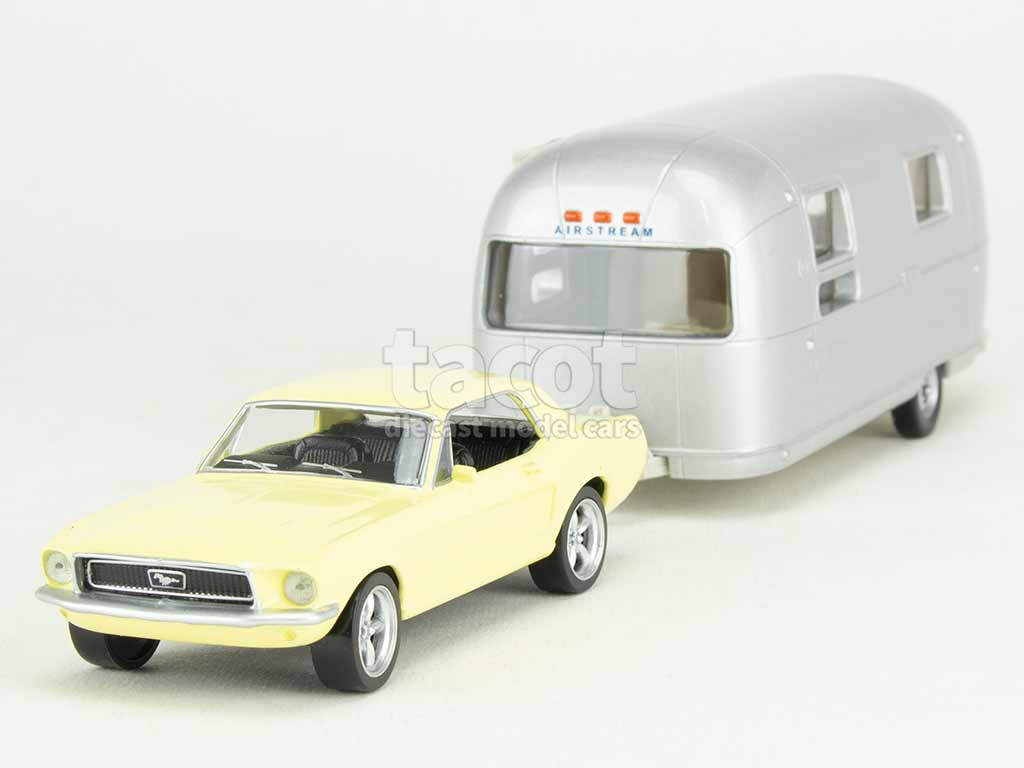 101575 Ford Mustang Coupé & Airstream 1968