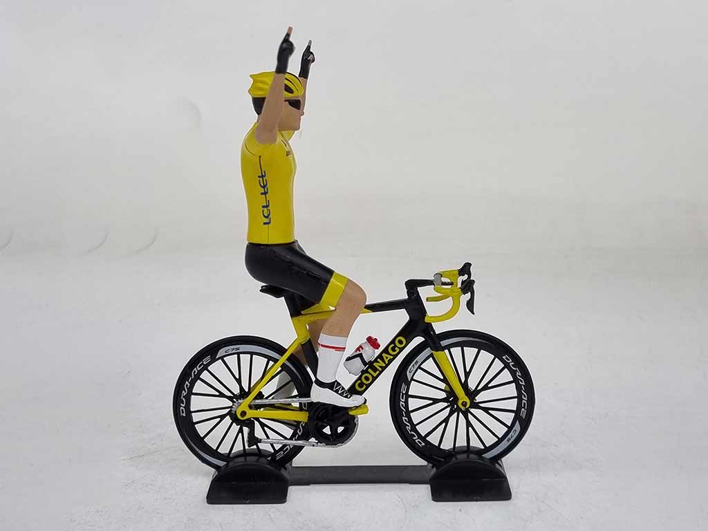 101586 Divers Cycliste TDF Maillot Jaune 2023