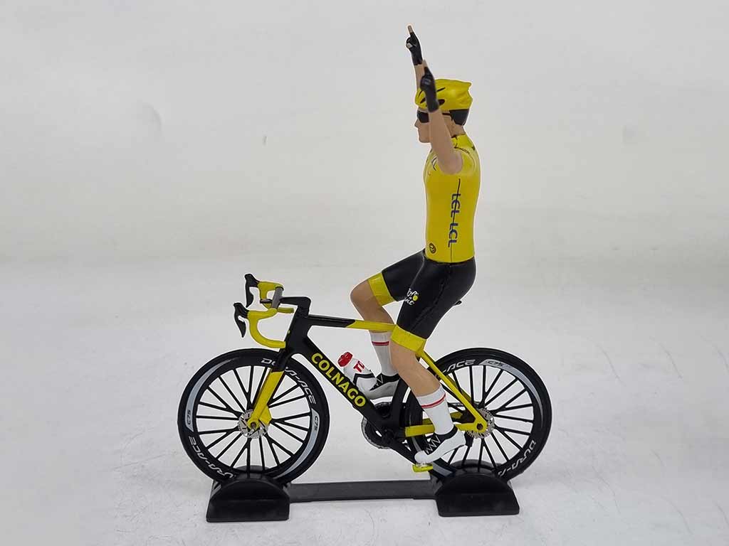 Cycliste – (maillot jaune) Tour de France 2023 1/18° Solido