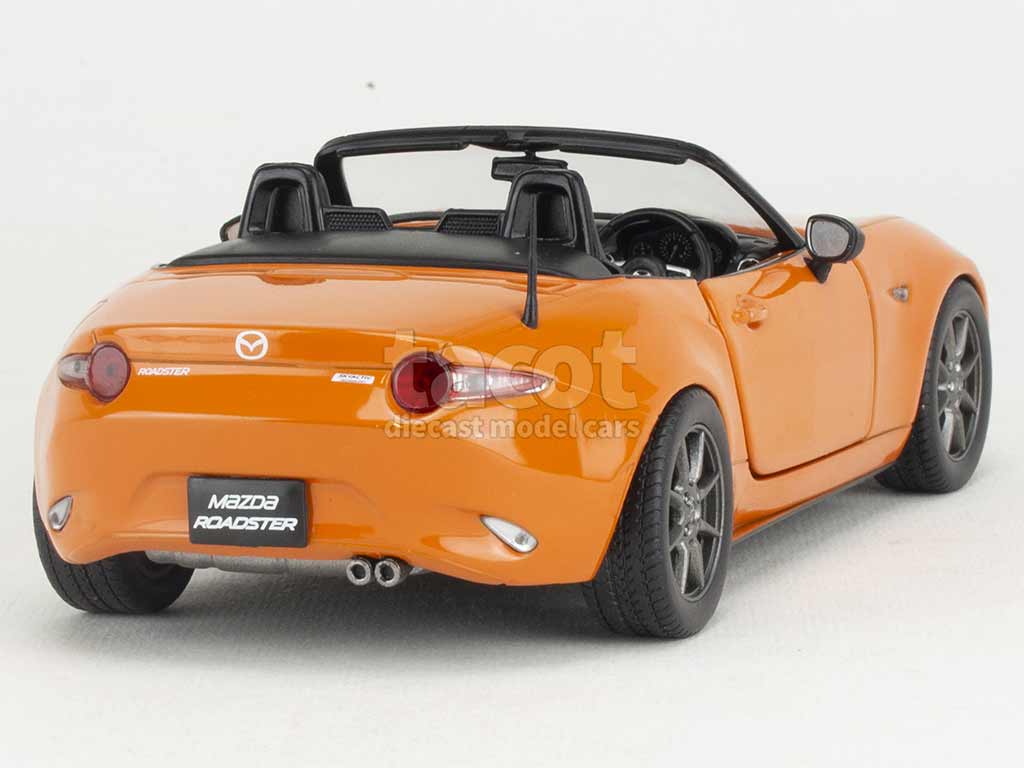 101629 Mazda MX-5 Roadster 2019