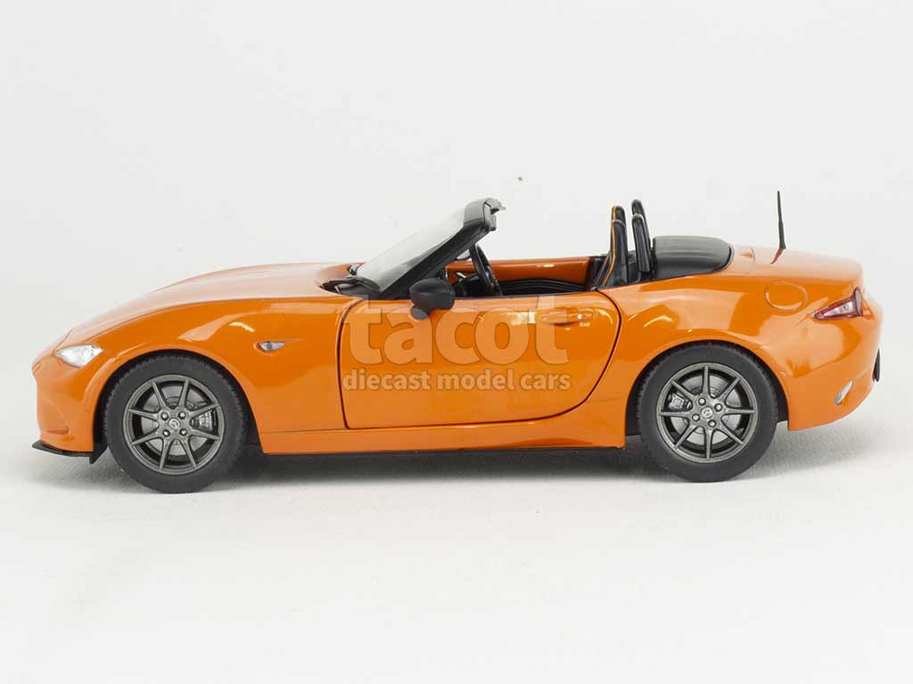 101629 Mazda MX-5 Roadster 2019