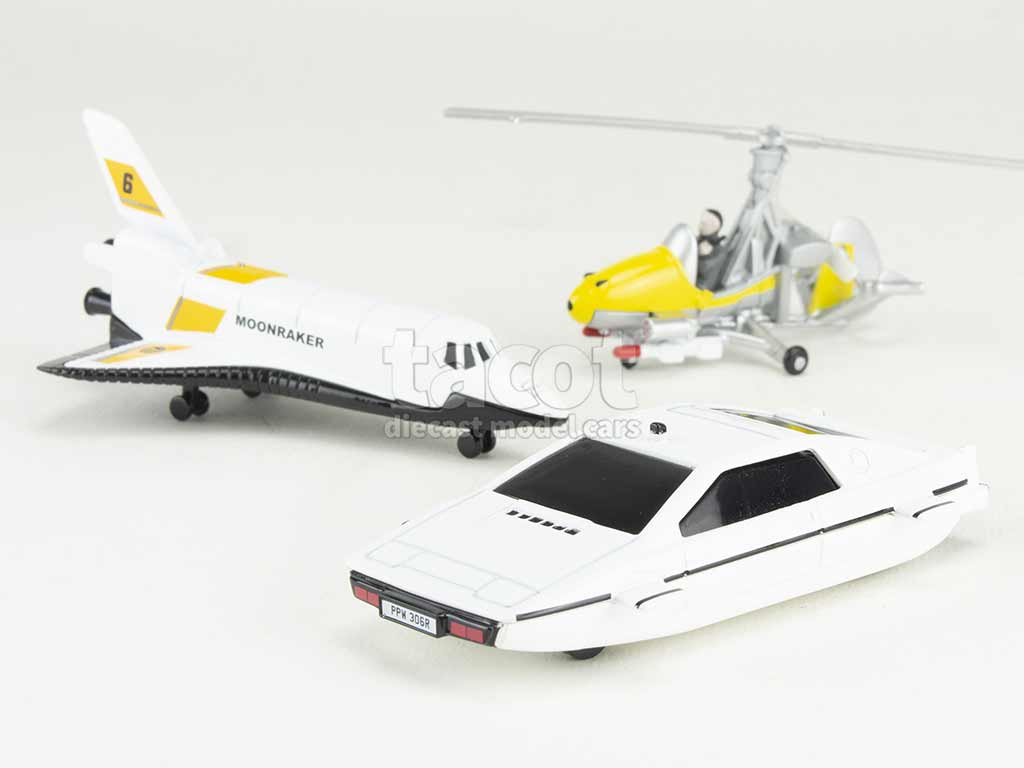 101726 Divers Set Air, Sea & Space James Bond