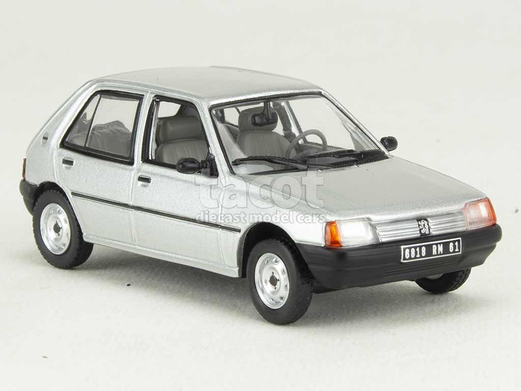 101830 Peugeot 205 GL 5 Doors 1988