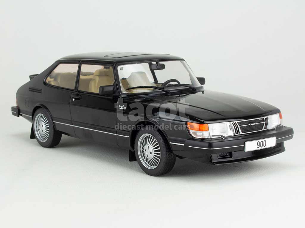 ModelCarGroup 1:18 Saab 900 GL Año de construcción 1981 rojo ModelCar