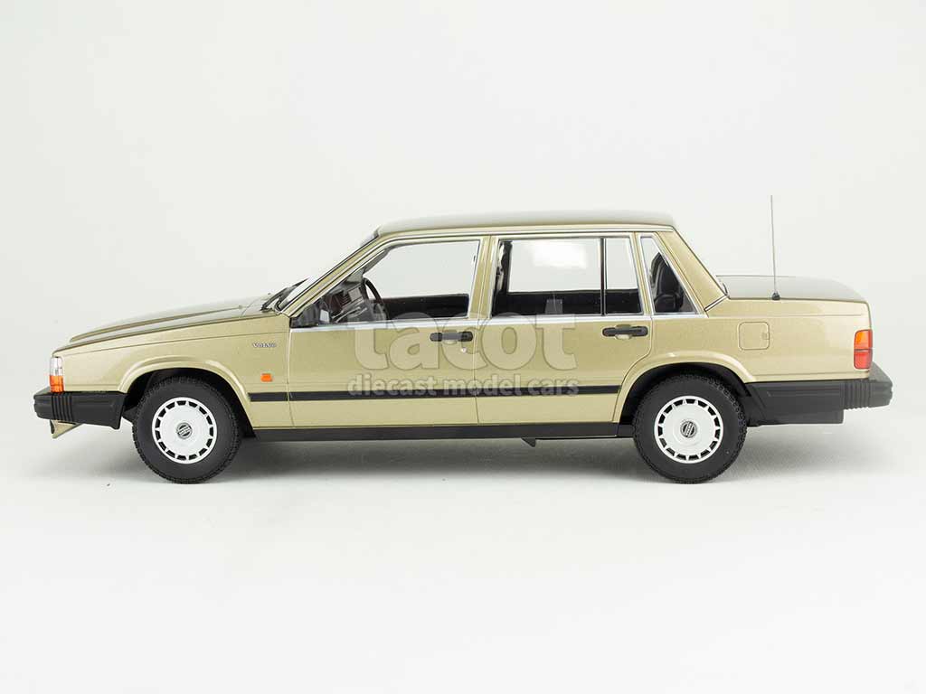 101889 Volvo 740 GL 1986