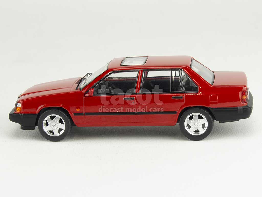101910 Volvo 940 Turbo 1990
