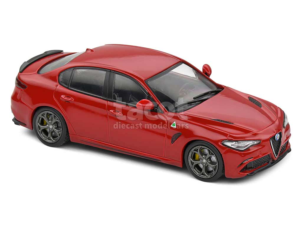 101949 Alfa Romeo Giulia Quadrifoglio 2019