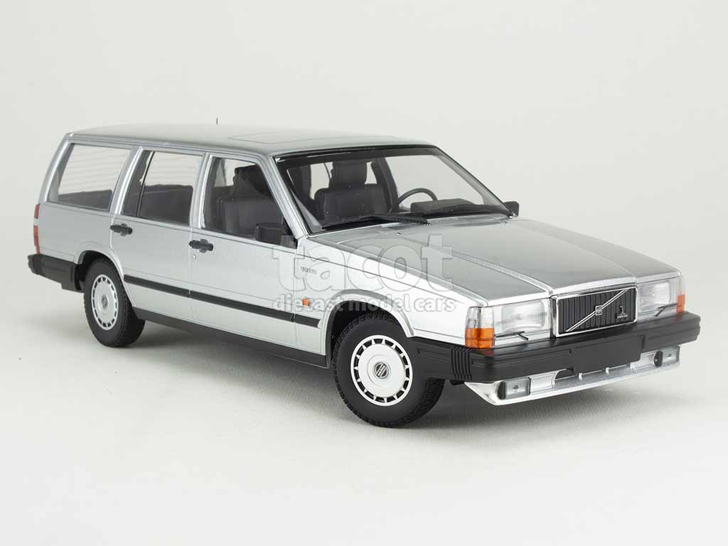 101954 Volvo 740 GL Break 1986