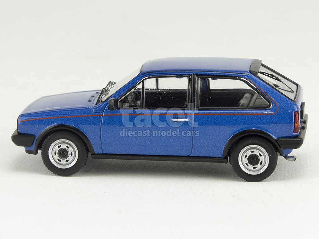 Miniatures montées - Volkswagen Polo Coupe GT Bleu 1985 1/43 IXO