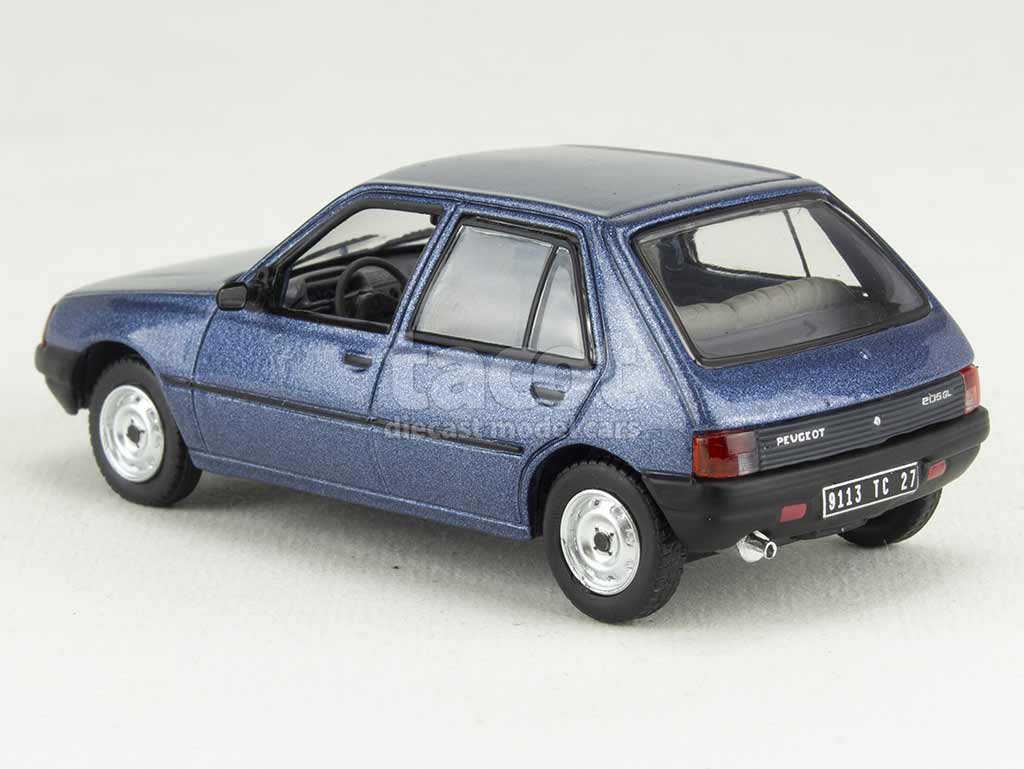 102004 Peugeot 205 GL 5 Doors 1988