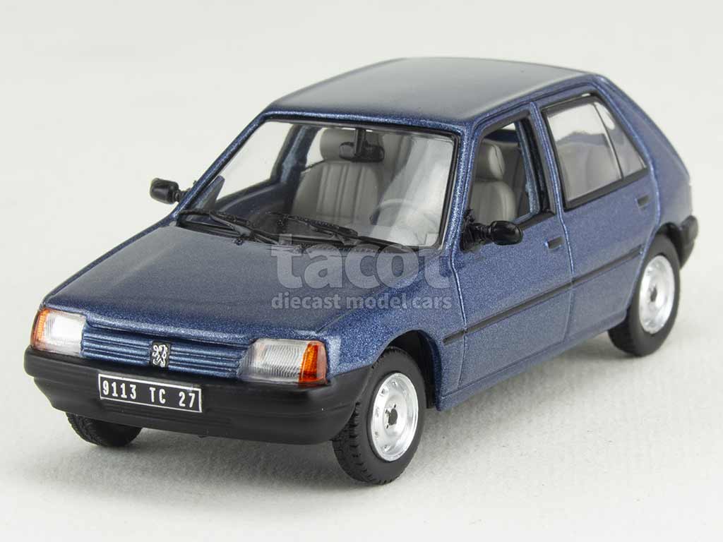 102004 Peugeot 205 GL 5 Doors 1988