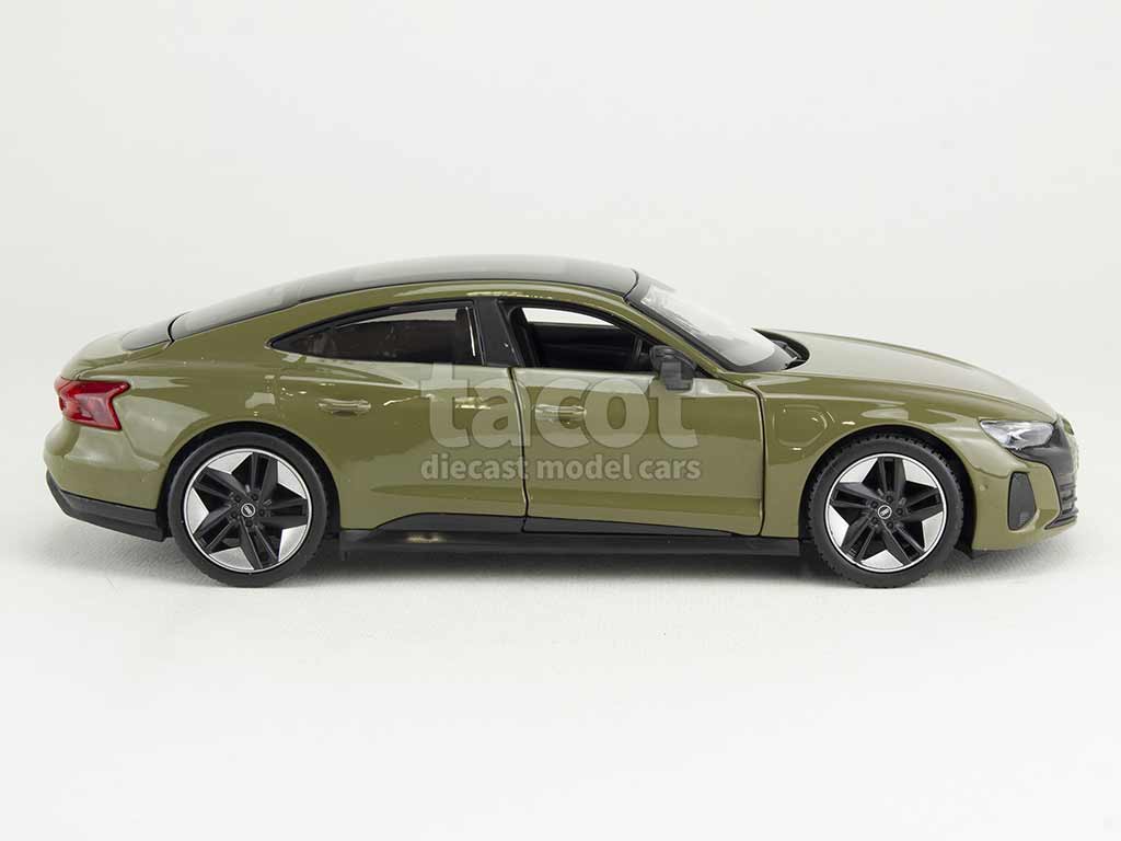 102031 Audi RS e-Tron GT 2022
