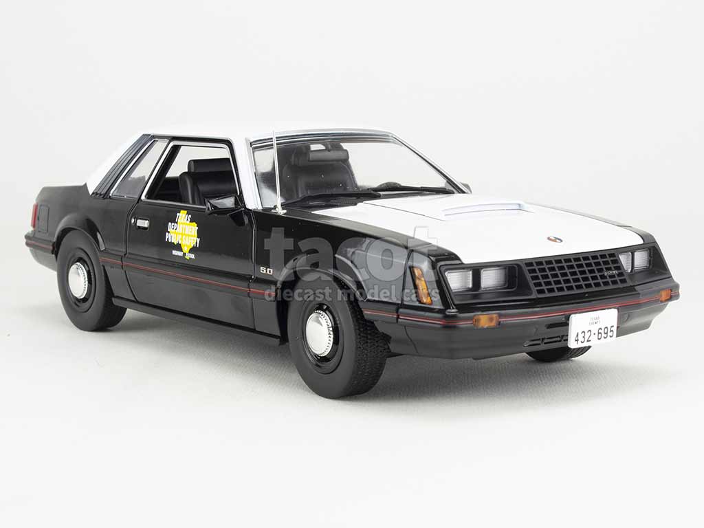 102067 Ford Mustang SSP Police 1982