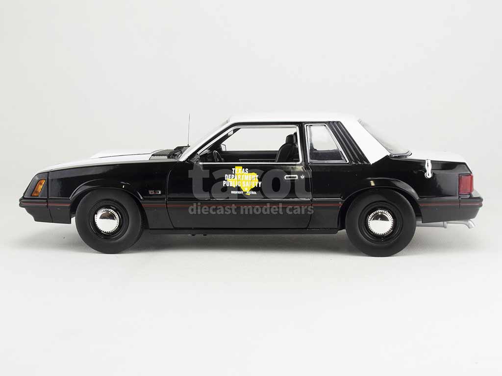 102067 Ford Mustang SSP Police 1982