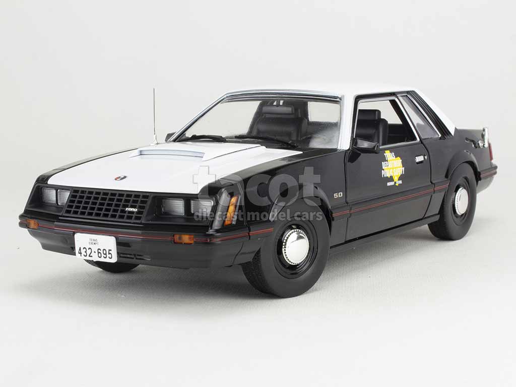 102067 Ford Mustang SSP Police 1982