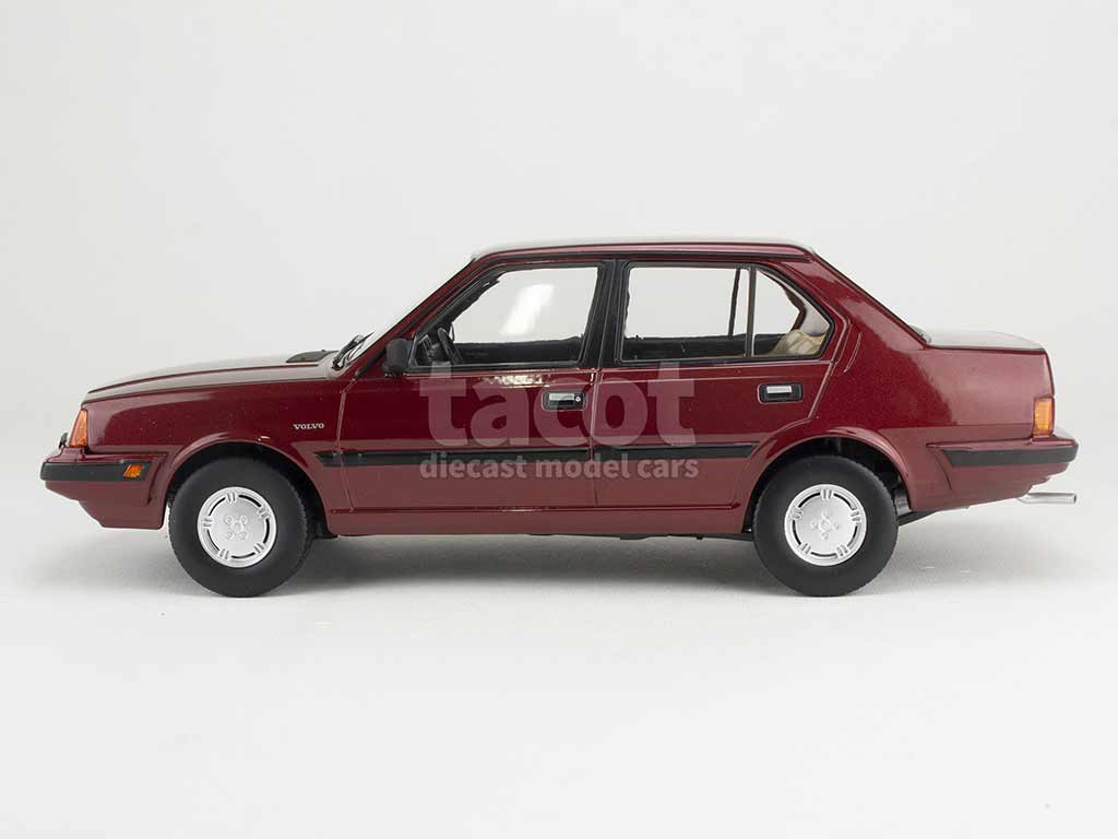 102073 Volvo 360 1987